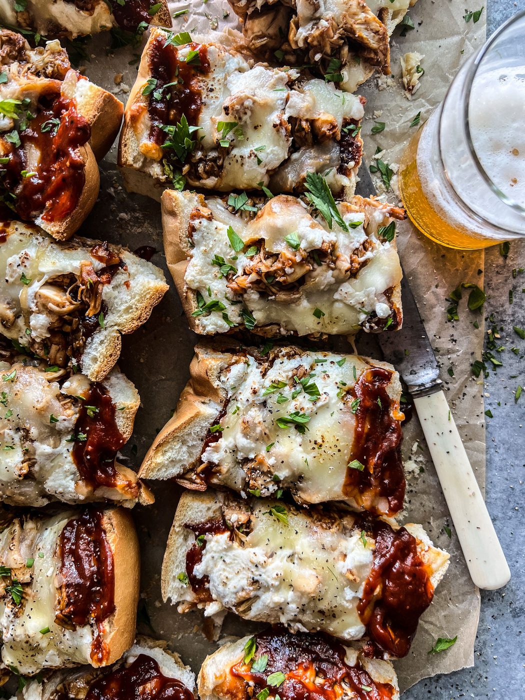 SMOKED MOZZARELLA on bBQ CHICKEN BAGUETTE PIZZA
