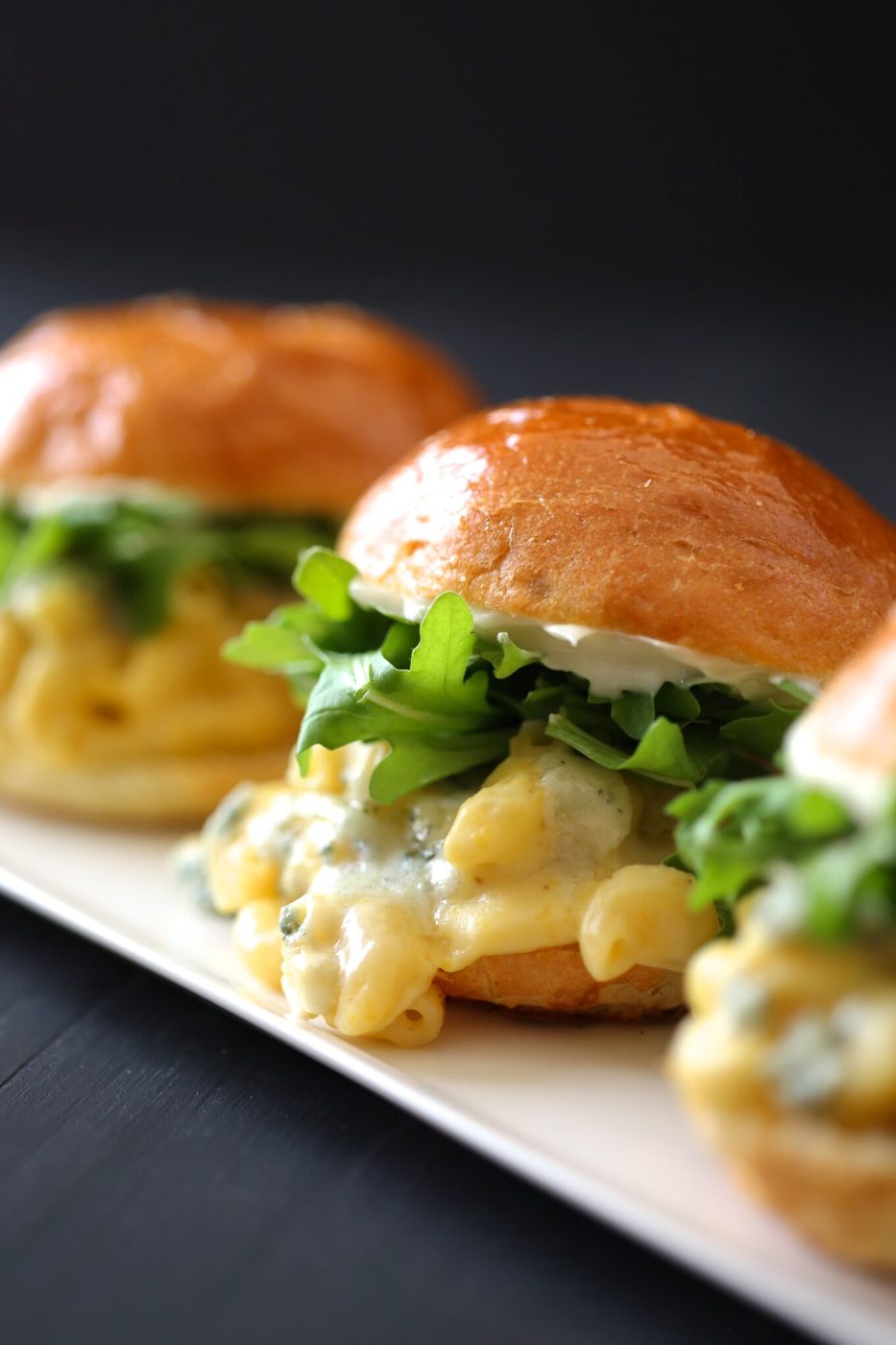 Gorgonzola & arugula on butternut squash mac & cheese sliders