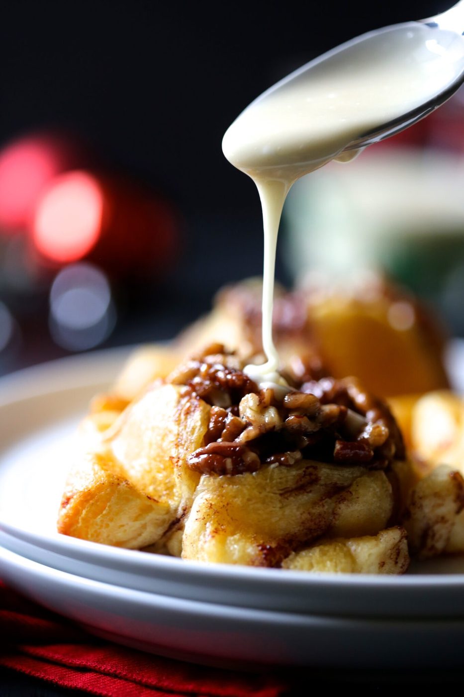 simple mini monkey bread muffins with eggnog icing