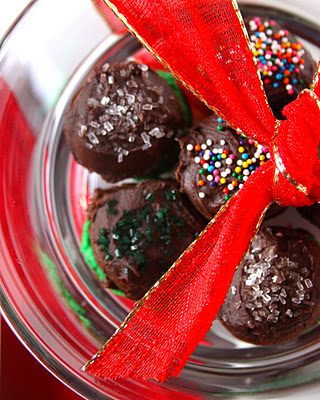 chocolate peppermint holiday bites