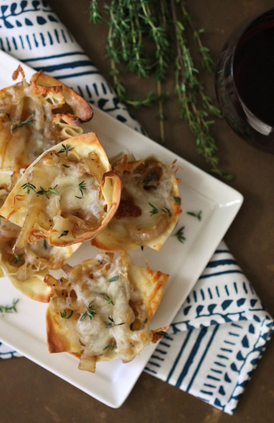 french onion soup wonton bites