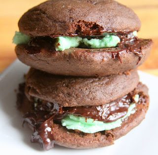 Mint Filling and chocolate Ganache on foodie Fridays: Whoopie Pies