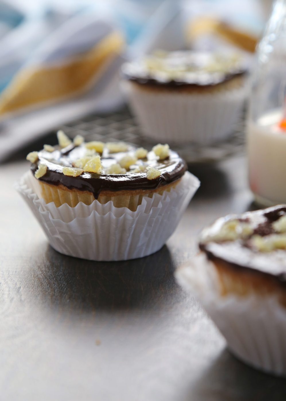 Foodie fridays: ginger muffins, finished with dark chocolate glaze