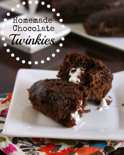 Foodie fridays: kitchen-made chocolate twinkies, finished with meringue filling