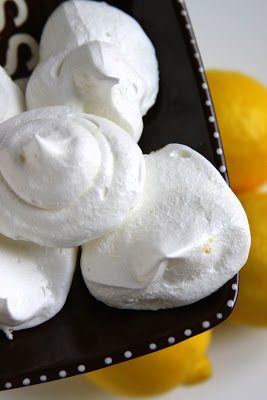 Foodie Fridays: Lemon Meringue Cookies