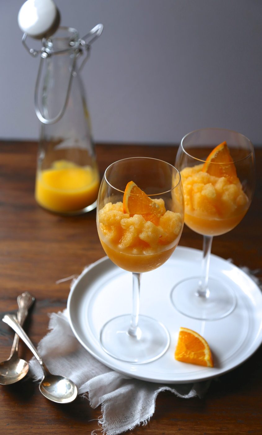 Foodie fridays: orange-peach mimosa slushies
