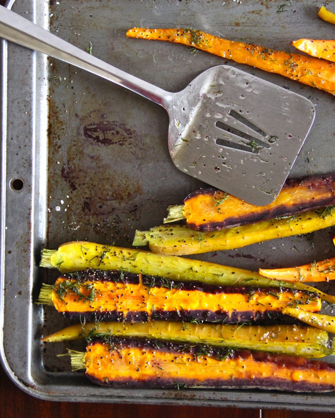 Dill on foodie fridays: roasted organic carrots