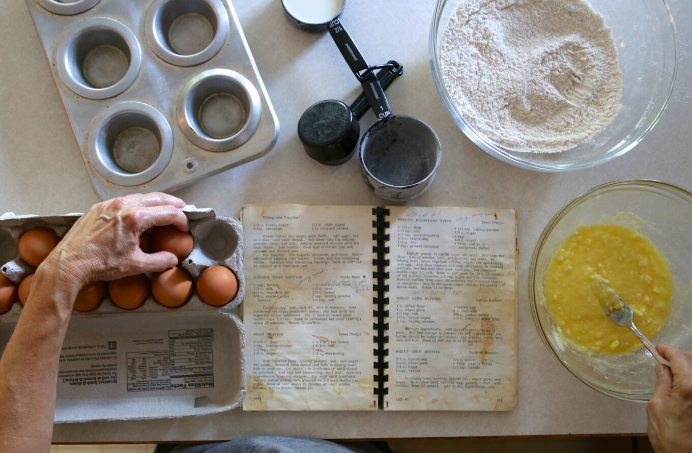 Simple French Breakfast Muffins with Cinnamon Sugar