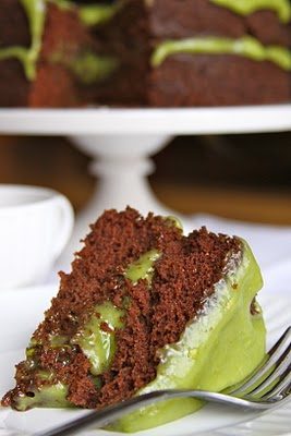 Foodie Fridays: Avocado Cake, finished with Avocado Buttercream