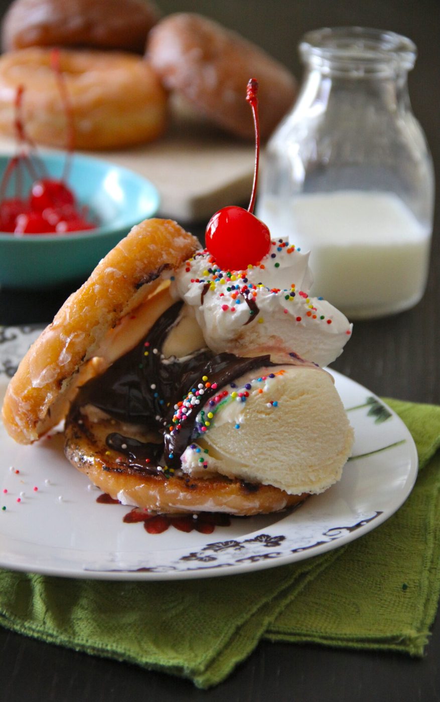 Hot fudge sundae doughnuts, grilled