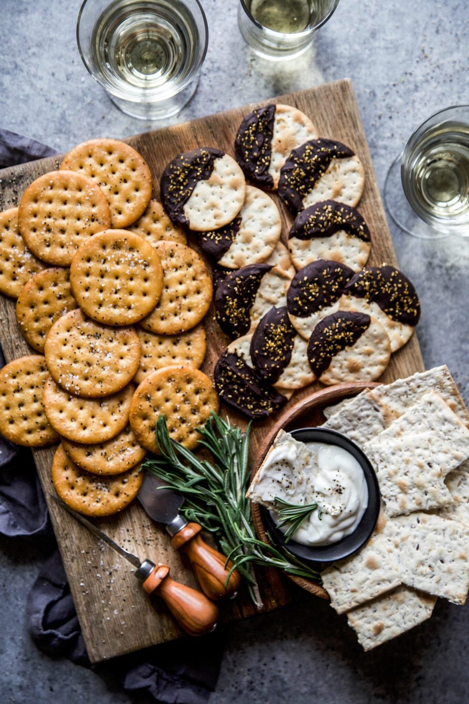 Holiday Crackers: 3 Ways!