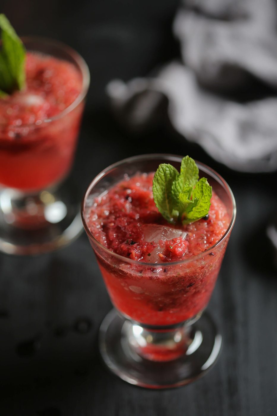 rhubarb ginger-berry bourbon cooler www.climbinggriermountain.com I