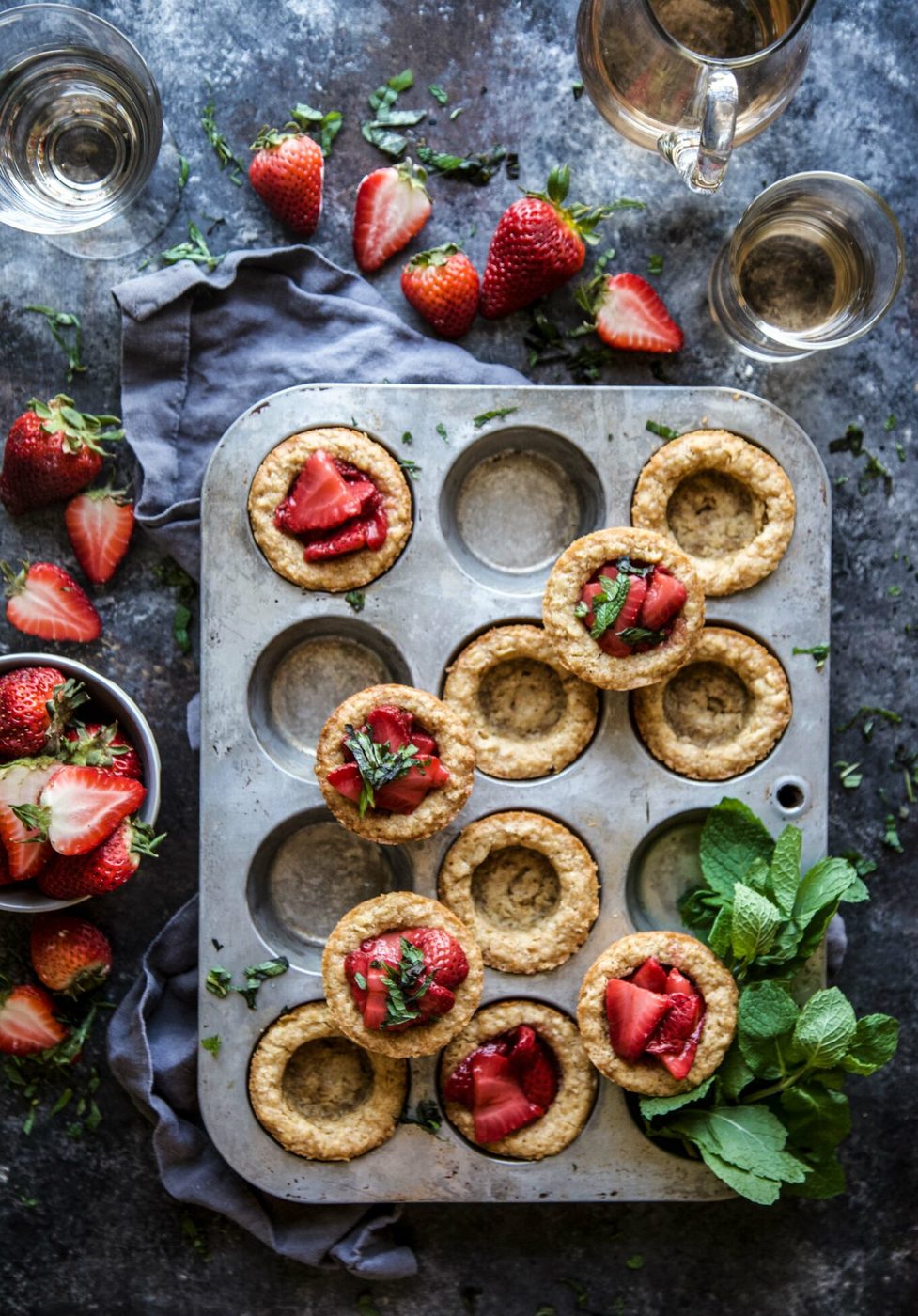 Rosé Strawberry Cookie Crisp Cups