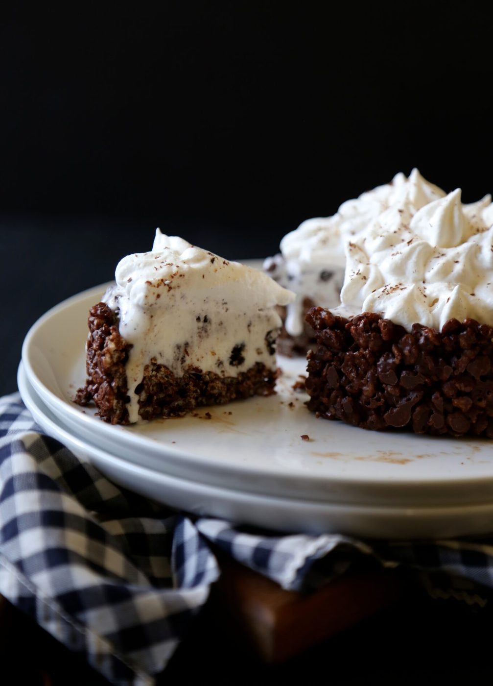 Salted oreo ice cream pie