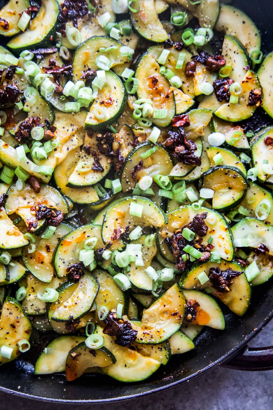 spiced zucchini with chili crisp www.thecurioiusplate.com