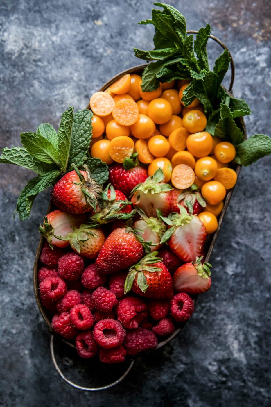 Sweet Tea Sangria with Fresh Mint