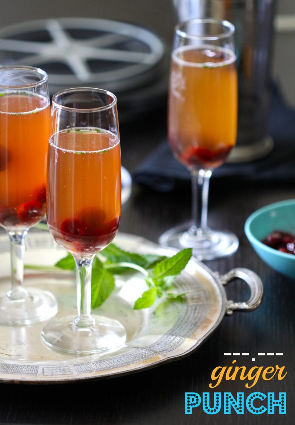 Great Gatsby Cocktail: Simple Ginger Ale Punch