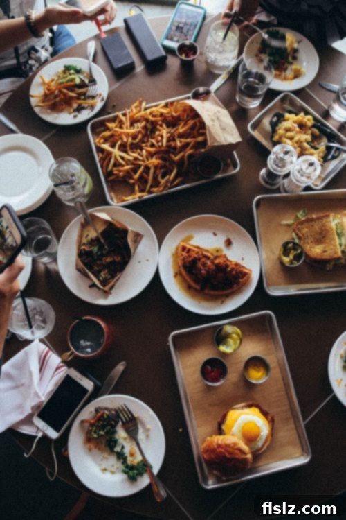 social-kitchen-bar-dishes
