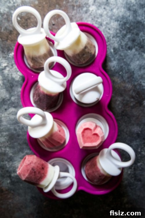 Star-Spangled Smoothie Pops 4 Finding Ice Cream Ring Pop Molds for Creative Treats