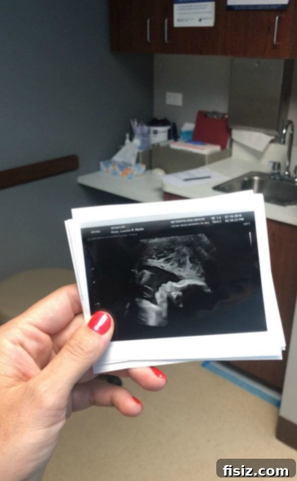 Third Trimester Milestones: Weeks 28-32 5 Expecting mother at her prenatal check-up, showcasing the journey through tests and ultrasounds during pregnancy.