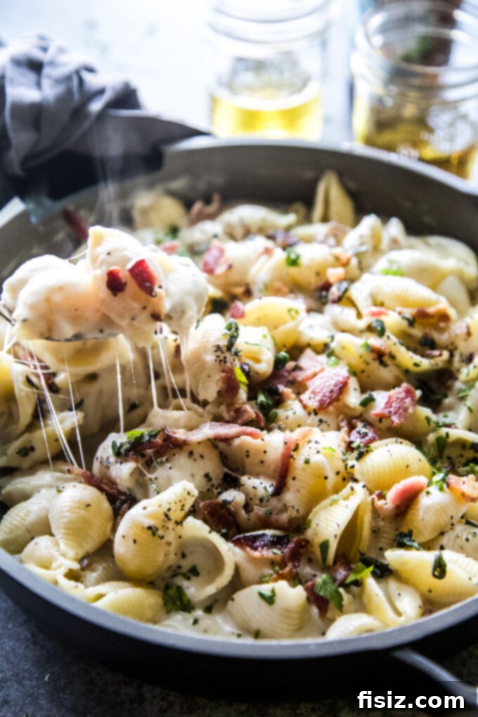 Creamy Stovetop Hard Cider Mac and Cheese with Crispy Bacon 3 Stovetop Hard Cider Mac and Cheese with Crispy Bacon