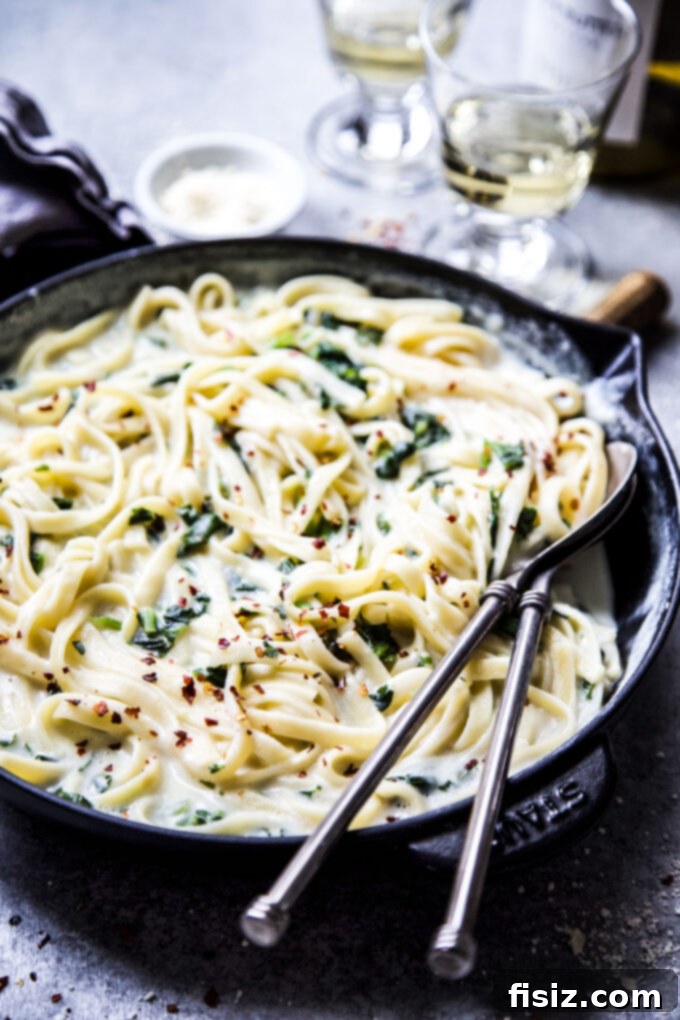 Effortless Creamy Cottage Cheese Alfredo 3 A plate of creamy Easy Cottage Cheese Fettuccine Alfredo ready to be served