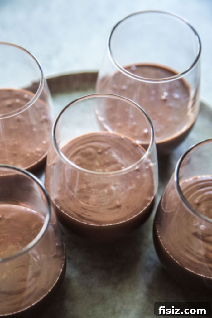 Effortless Chocolate Dream: A Blender Mousse Recipe 6 Chocolate mousse in cups